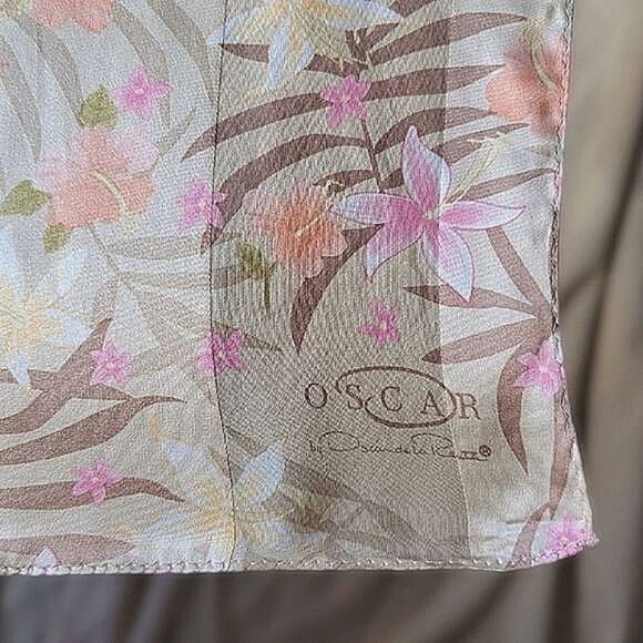 Oscar | Oscar De La Renta pale gold floral silk scarf - Picture 2 of 8